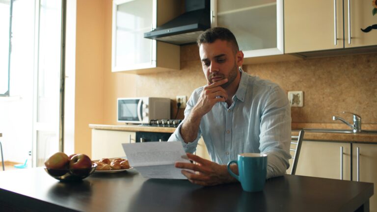 ¿Puedes cancelar un seguro de vida y recuperar tu dinero?